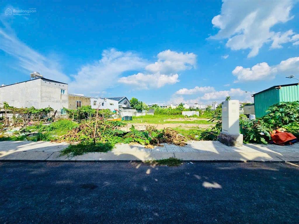 Bán lô đất khu dân cư sài gòn mới nhà bè, 4x18m, giá 5.1 tỷ, 0937 075 *** em thúy
