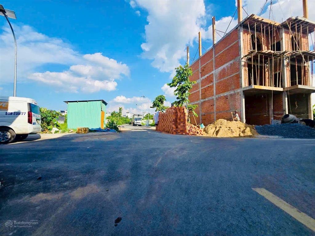 Bán lô đất khu dân cư sài gòn mới nhà bè, 4x18m, giá 5.1 tỷ, 0937 075 *** em thúy