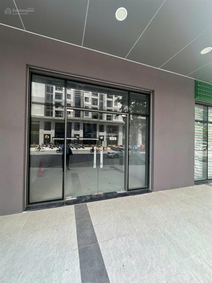 Cho thuê shophouse khối đế50tr 130m2 sunrise riverside  đường chính lớn vị trí vip 0909 113 ***
