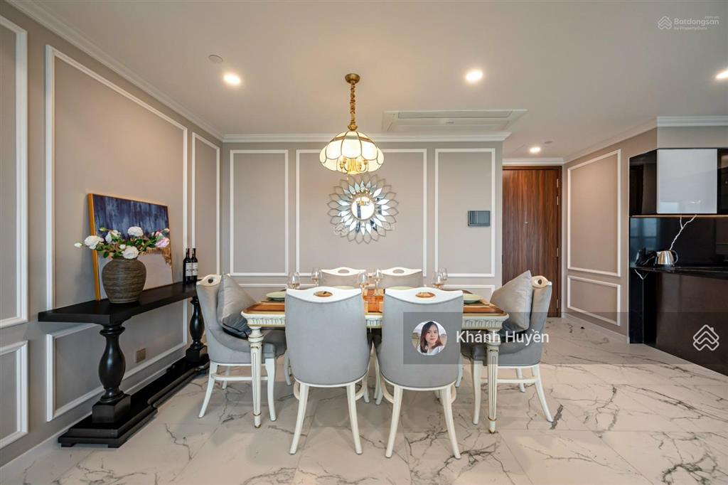 Cần bán căn hộ landmark 81, 2pn, 79m2 với giá thị trường rẻ hơn 300 triệu.  0901 692 ***