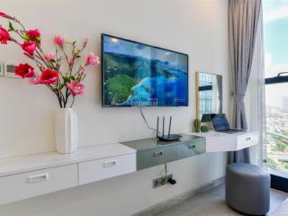 Cho thuê gấp căn hộ vinhomes golden river bason 2 pn 86m2, nội thất cao cấp.  0901 692 ***