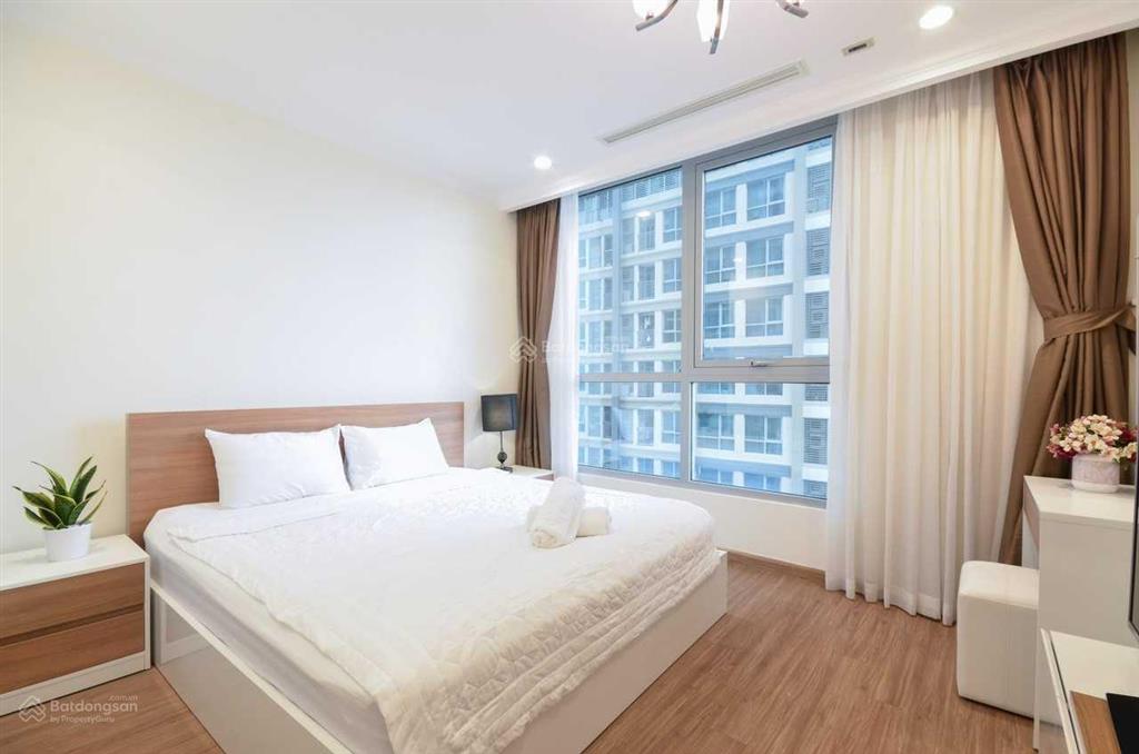 Bán căn hộ 3 phòng ngủ vinhomes central park 120m2 view sông.  0901 692 ***