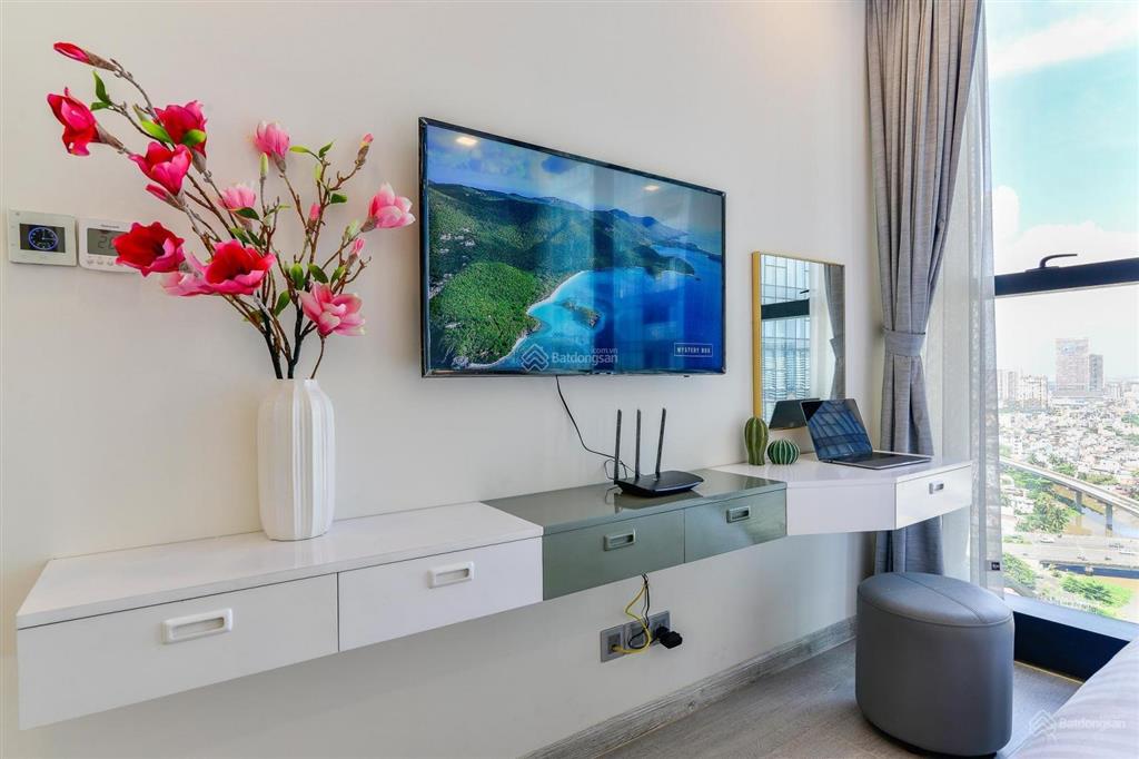 Bán căn hộ vinhomes golden river ba son 123.2m2 3pn view trực diện sông & bitexco.  0901 692 ***