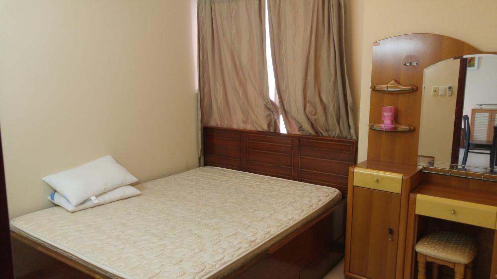 Căn hộ phúc thịnh, 341 cao đạt, p.1, q.5, 90m2, 3pn, 2wc, giá 12tr, có ít nội thất. linh 0902 505 ***