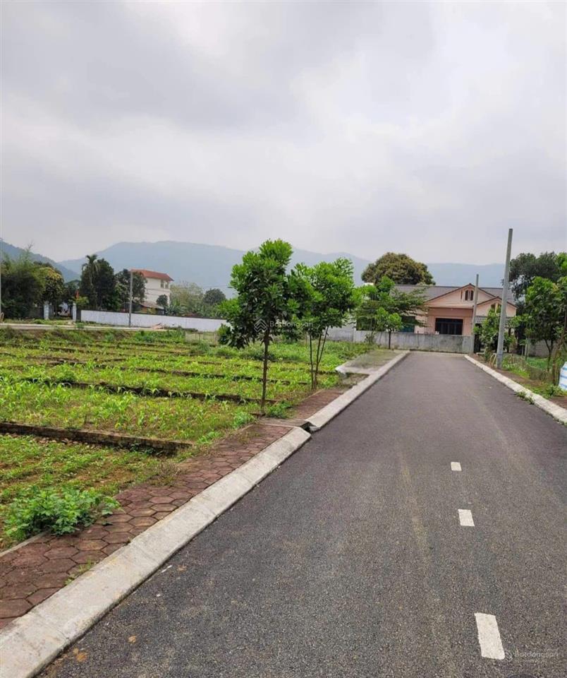 Cần bán lô góc giá hơn 2 tỷ tại phú cát, diện tích 85,6m2 full thổ cư. chính chủ