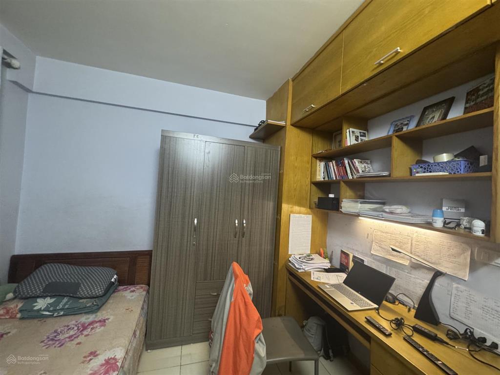 Bán căn 2 phòng ngủ 2 vệ sinh, sổ đỏ cất két