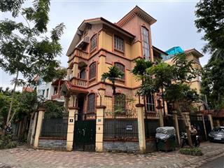 [trung yên] biệt thự lô góc  đối diện công viên  210m2  mt26m  95 tỷ  hàng độc có 102  hiếm