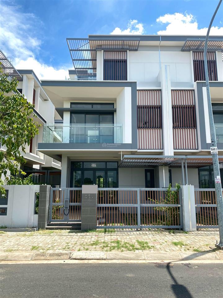 Biệt thự song lập bason hưng phúc kđt đông tăng long (đối diện căn hộ cao tầng)