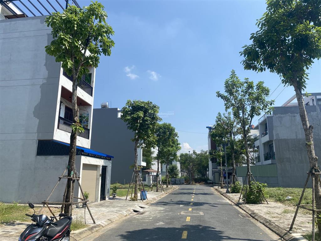 Đất sổ hồng riêng, tự xây dựng kđt đông tăng long