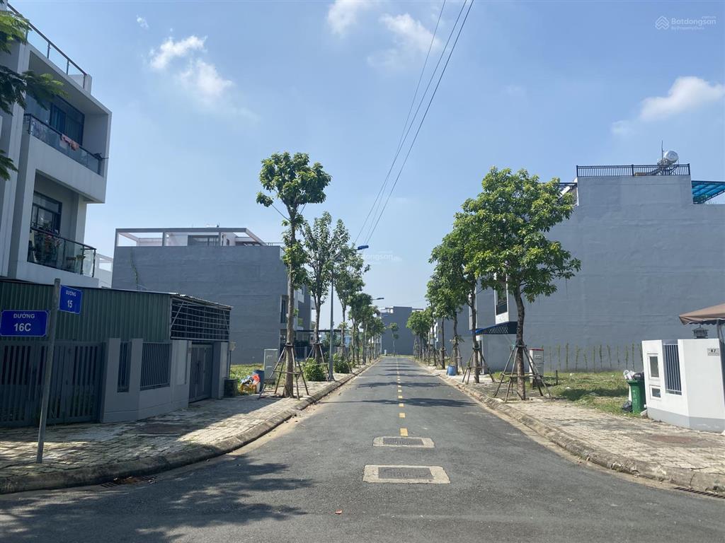 Đất sổ hồng riêng, tự xây dựng kđt đông tăng long
