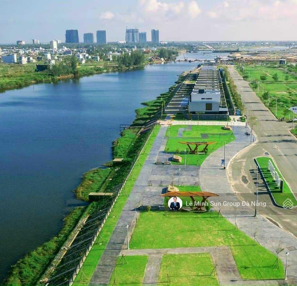 Chính chủ cần tiền bán gấp căn biệt thự view sông 2 mặt tiền, liền kề tiện ích tỷ đô