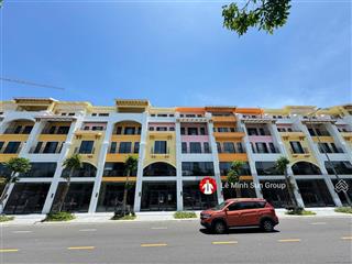 Chính chủ cắt lỗ 1 tỷ so với giá thị trường căn nhà phố ngay trung tâm thương mại vincom
