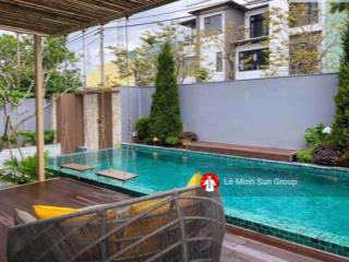 Nắm chủ vài căn biệt thự đẹp gần sông giá cực nét cần bán lại,  gửi thông tin đầy đủ