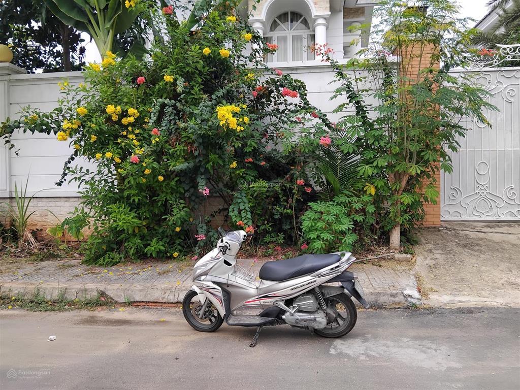 Ngay hồ sinh thái tuyệt đẹp 51tr/m2 đất bách khoa