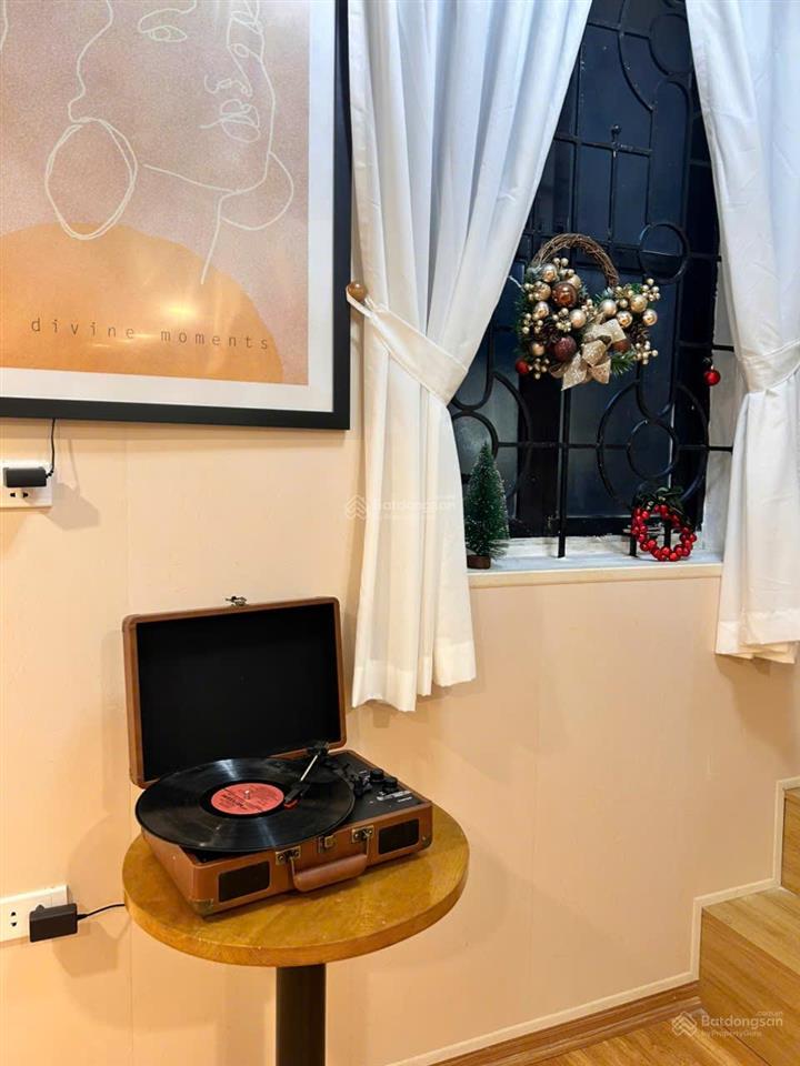 Bán căn hộ chung cư trung tâm hoàn kiếm phường hàng bồ  full nội thất cao cấp, thiết kế đẹp có gu