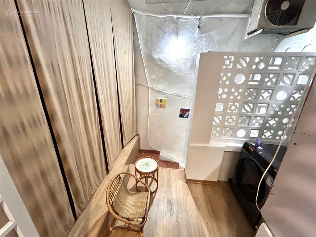 Bán căn hộ chung cư trung tâm hoàn kiếm phường hàng bồ  full nội thất cao cấp, thiết kế đẹp có gu