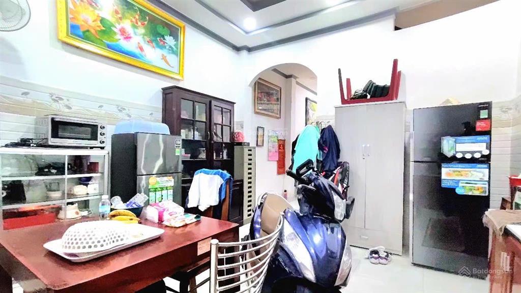 Bán nhà 5 tầng 57,9m2 hẻm quang trung, cách biển 500m. trung tâm nha trang