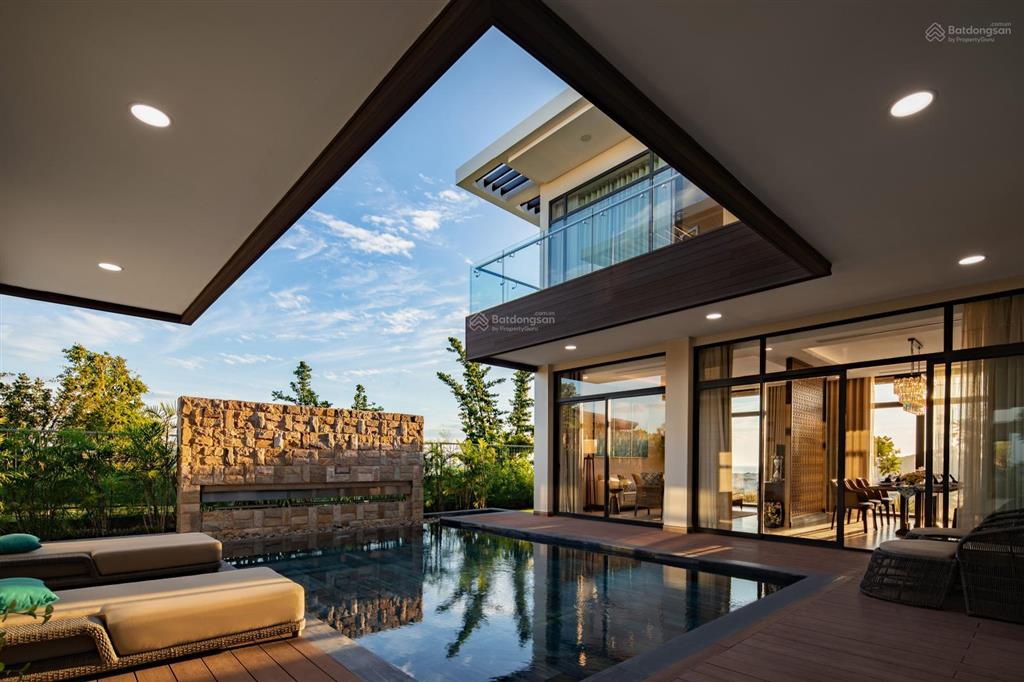 Hiếm! biệt thự biển căn góc tại caraworld cam ranh, 453,8m2 3pn full nội thất 5 sao, đã ra sổ hồng