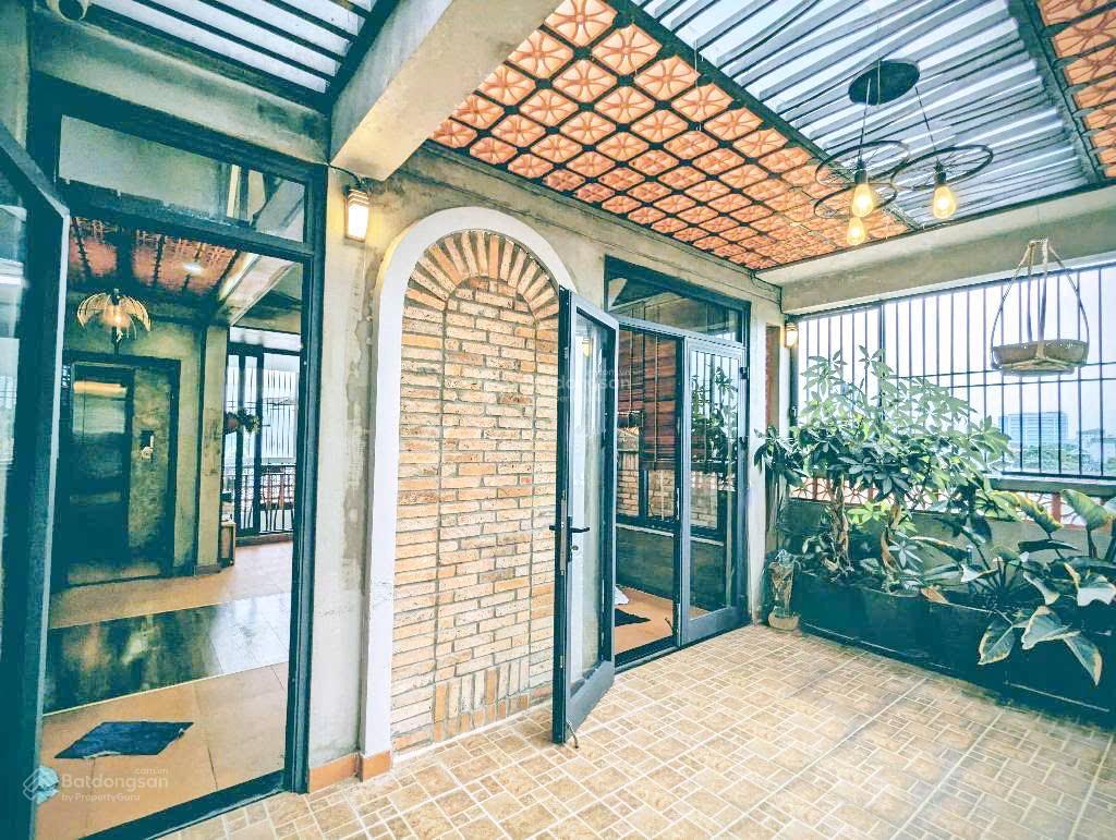 Bán nhà 4 tầng (8x12m) có thang máy  đường nhựa 8m  dương bá trạc p.1 quận 8