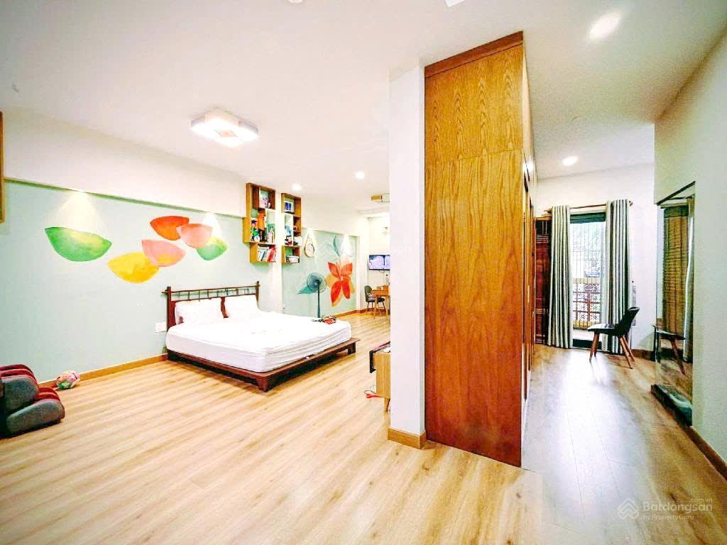 Bán nhà 4 tầng (8x12m) có thang máy  đường nhựa 8m  dương bá trạc p.1 quận 8