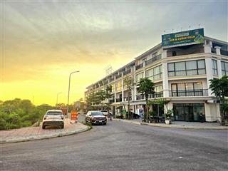 Chính chủ bán căn shophouse mặt chung cư centa diamond kinh doanh buôn bán được ngay sổ hồng 6,xtỷ