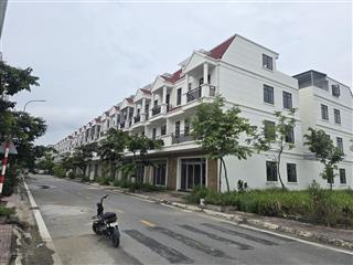 Căn góc. shophouse 4 tầng cổng kcn vsip 99m2 giá chỉ hơn 5 tỷ