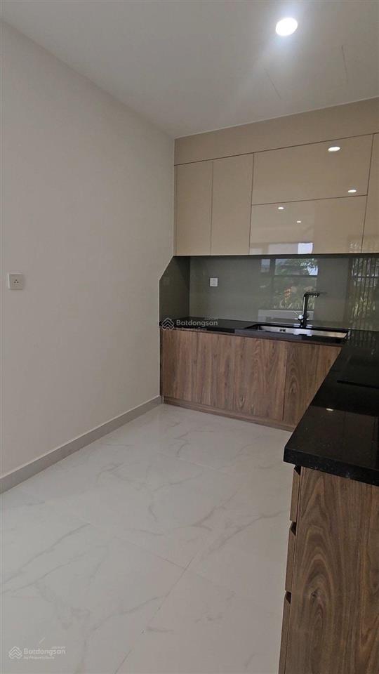 Bán giá tốt 85m2, 2pn, giá 6.5 tỷ, có ô xe hơi, full nội thất, diamond alnata plus celadon city