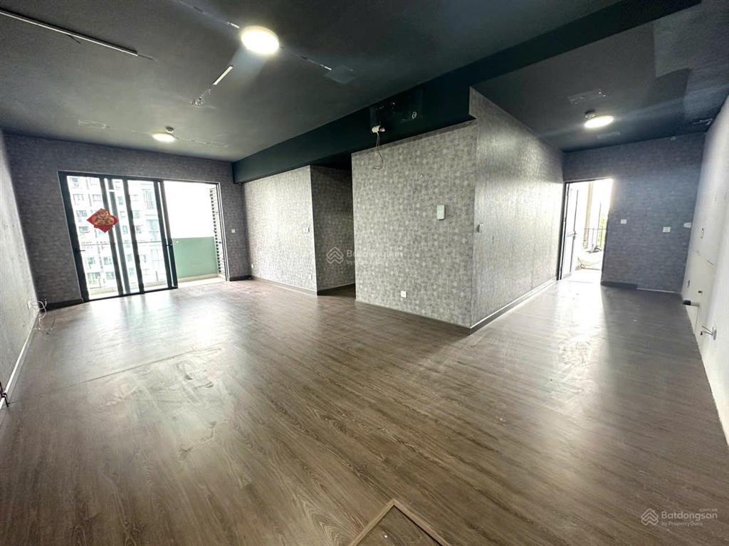 Bán căn 3pn 2wc, 104m2, 7.2tỷ full nội thất, view công viên hồ bơi, emerald celadon city q. tân phú