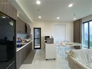 Bán gấp giá tốt 3pn 121m2, diamond centery, ban công dài, căn góc + 01 ô xe hơi định danh