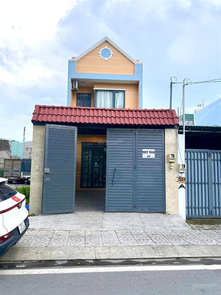 Chính chủ bán gấp nhà mặt tiền, hẻm xe container, 5x33m, 160m2, 4pn, 3wc, 11,9 tỷ có sổ, q9, hcm