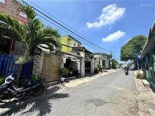 Bán nhà cấp 4 , trung tâm thị trấn phước hải. nhà còn mới đang cho thuê, cách biển chỉ 400m