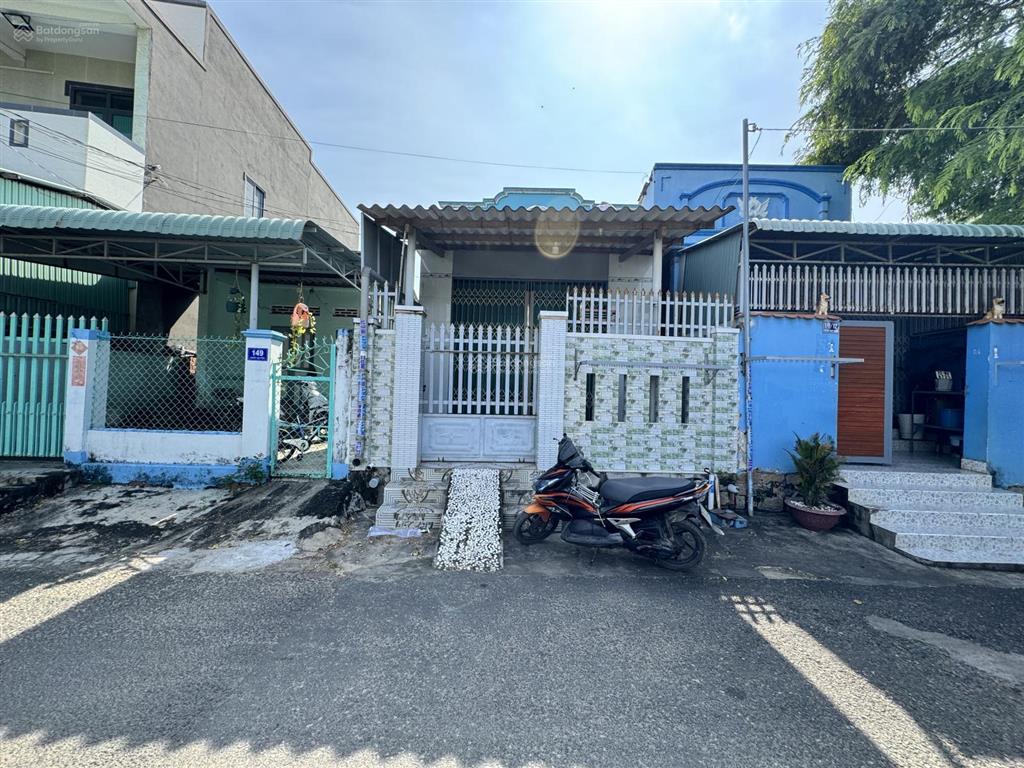 Chủ kẹt tiền bán gấp nhà cấp 4. mặt tiền đường nhựa ngô quyền khu trung tâm dân cư đông phước hải