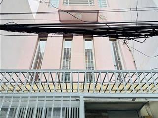 Nhà 4 tầng quận 10, hẻm đẹp sát mặt tiền, 30m2, giá chỉ 4,89 tỷ quá rẻ