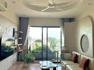 Chính chủ bán căn hộ 3pn căn góc full nội thất giá chỉ 7 tỷ.  0964 161 ***