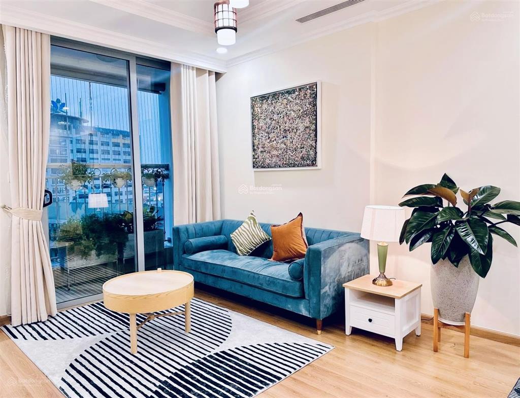 Cho thuê căn hộ vinhomes nguyễn chí thanh 1pn  2pn  3pn  4pn, giá tốt, sẵn slot ô tô