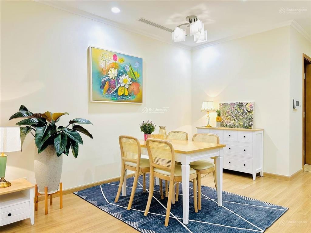 Cho thuê căn hộ vinhomes nguyễn chí thanh 1pn  2pn  3pn  4pn, giá tốt, sẵn slot ô tô