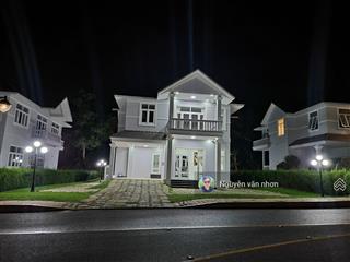 Cần bán căn biệt thự 3 phòng ngủ cạnh biển full thổ cư