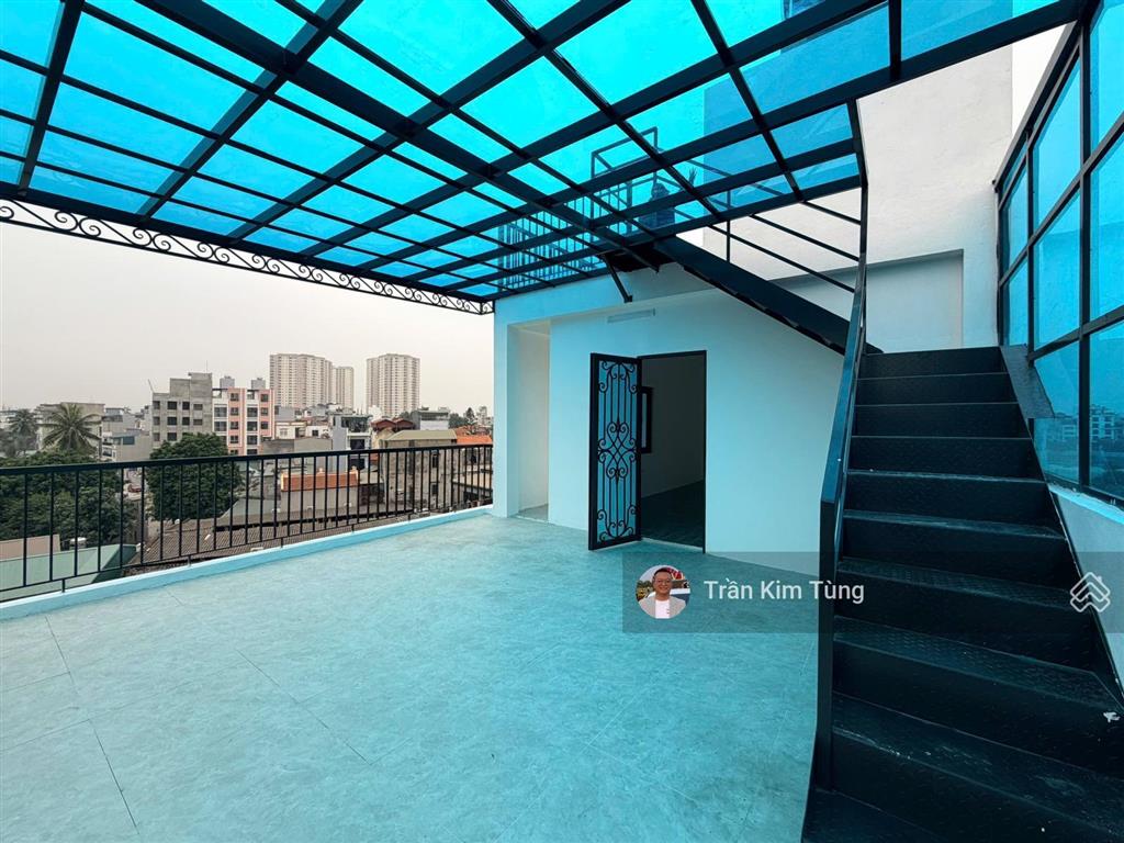 Ngay gần aeon, phố cổ linh thạch bàn nhà lô góc 6 tầng thang máy mặt tiền 10m chính chủ rao bán