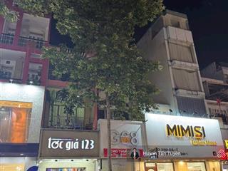 Cho thuê np mặt phố nguyễn trãi, khu thời trang, 3,6 x 13,6m, trệt lửng 3 lầu st, khu kd sáng đêm