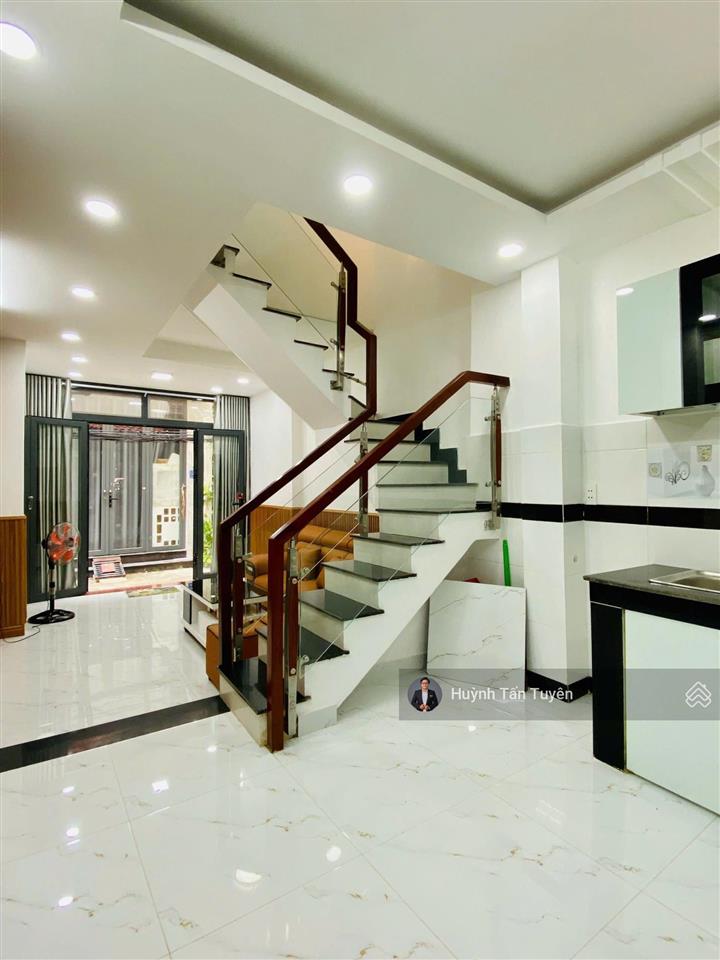 Bán nhà đẹp sát bên 3 tháng 2, hai mặt tiền phan xích long, 12,5 tỷ, 68,4m2, 2pn, 3wc, q11, khu