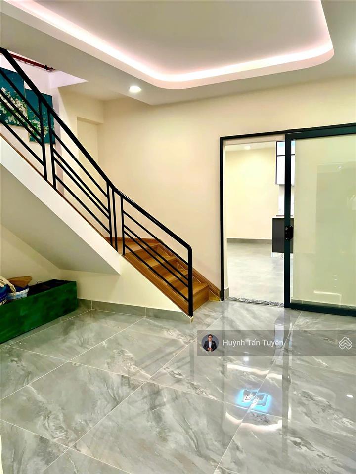 Bán nhà đẹp sát bên 3 tháng 2, hai mặt tiền phan xích long, 12,5 tỷ, 68,4m2, 2pn, 3wc, q11, khu