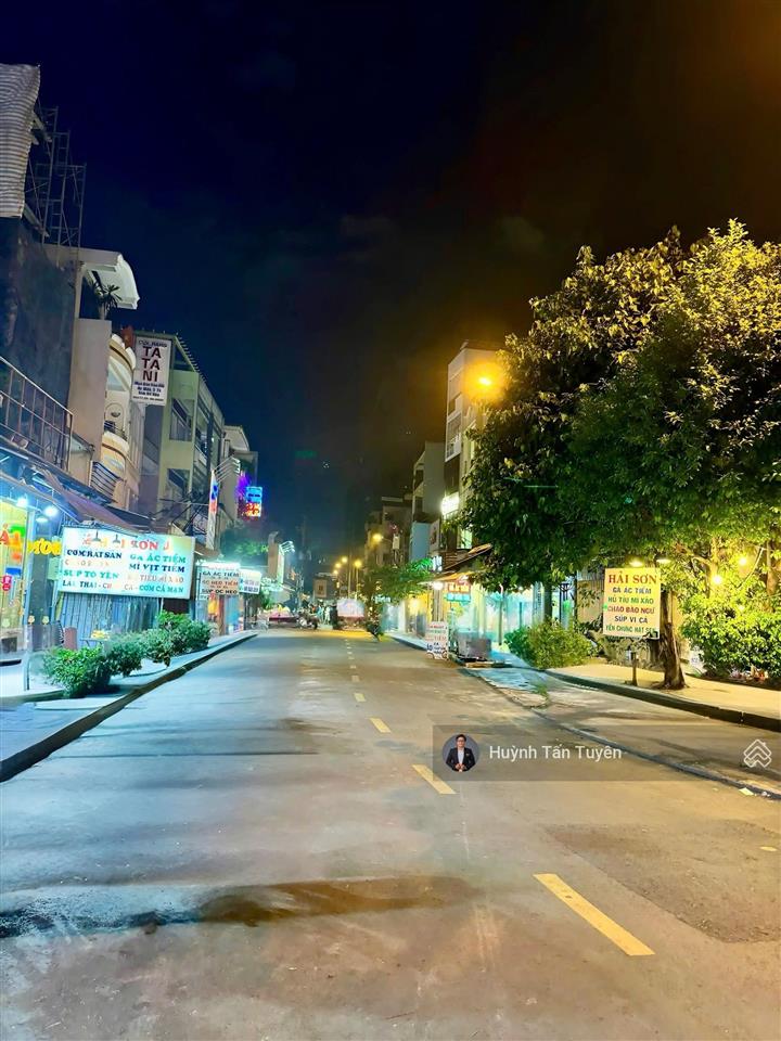 Bán nhà đẹp sát bên 3 tháng 2, hai mặt tiền phan xích long, 12,5 tỷ, 68,4m2, 2pn, 3wc, q11, khu