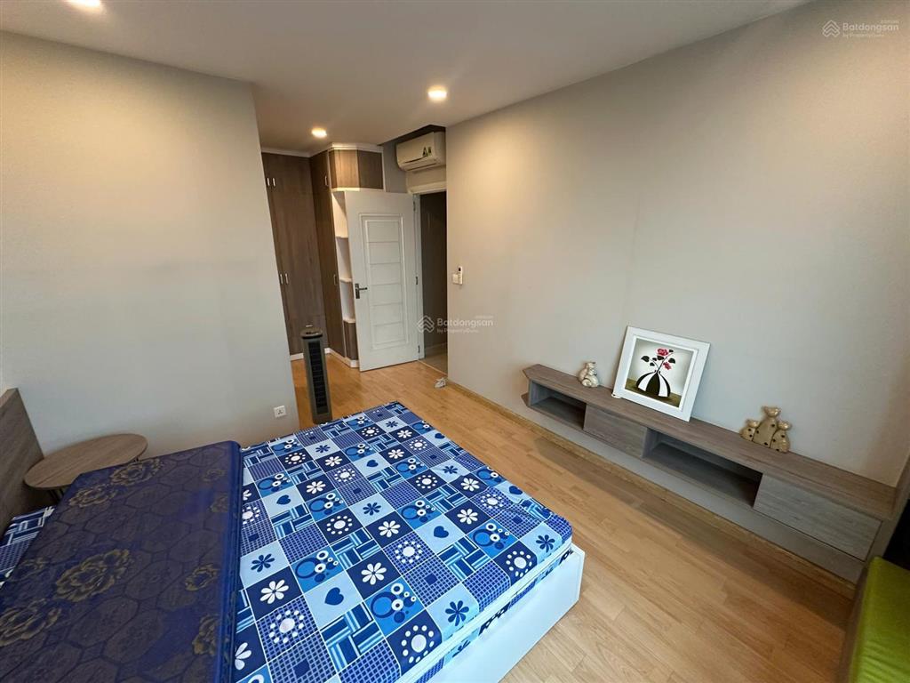 Phòng kinh doanh vista verde cho thuê căn góc 2pn 90m²  full nội thất mới cao cấp!