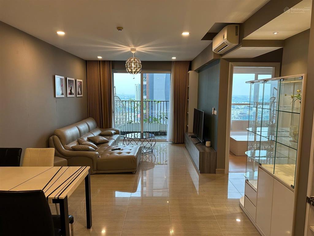 Phòng kinh doanh vista verde cho thuê căn góc 2pn 90m²  full nội thất mới cao cấp!