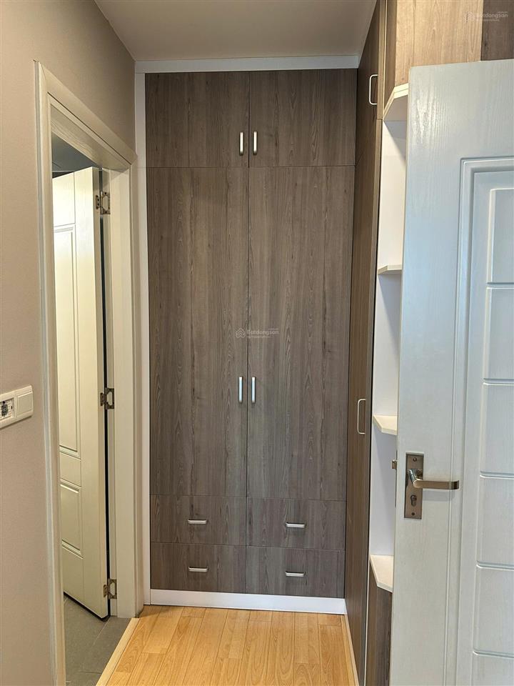 Phòng kinh doanh vista verde cho thuê căn góc 2pn 90m²  full nội thất mới cao cấp!