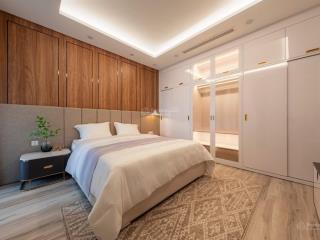 Bán cc eco green city, nguyễn xiển 95m2 3pn full đồ,tầng trung view thoáng ,giá rẻ.0987 362 ***