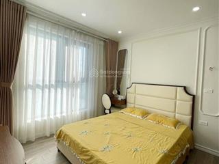 Chính chủ bán cheurowindow multi complex, trần duy hưng, 103m2 2 ngủ full đồ, bc đông nam.