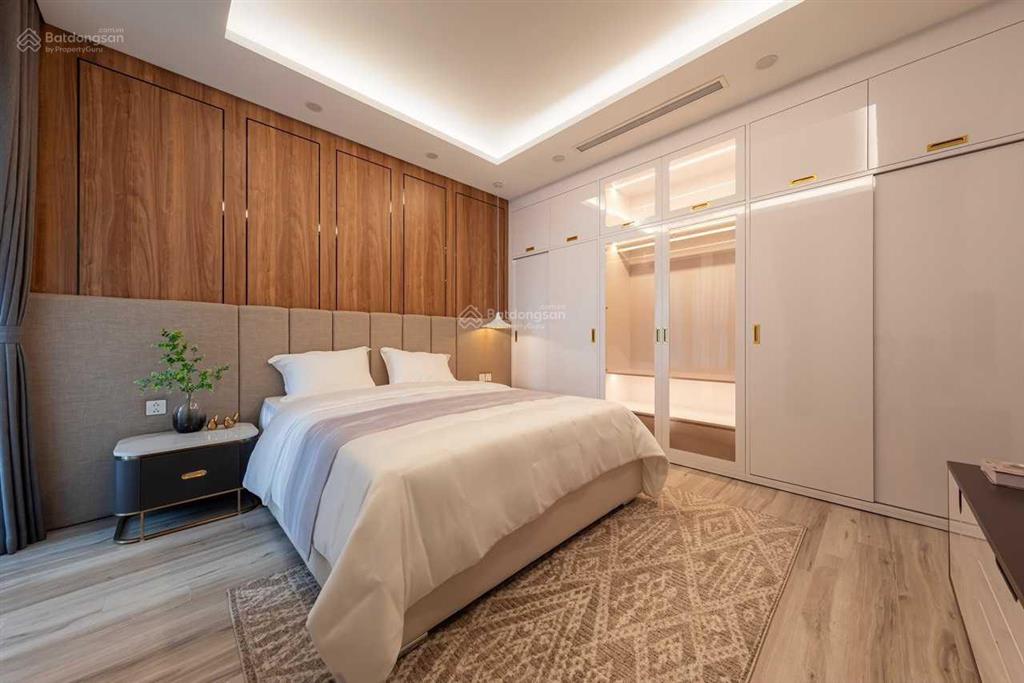 Chính chủ bán ch eurowindow trần duy hưng 95m2 3pn, tầng trung full đồ luxury mới.  0987 362 ***