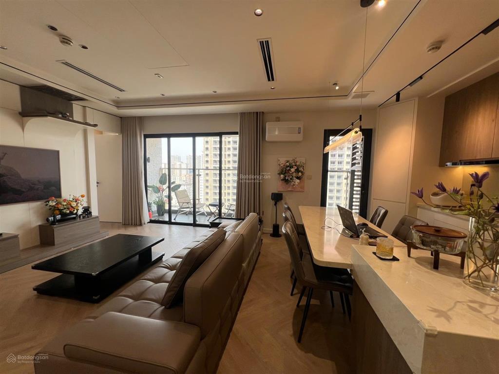 Chính chủ bán ch eurowindow 27 trần duy hưng 122m2 3pn full đồ luxury, bc đông nam, sẵn sổ đỏ