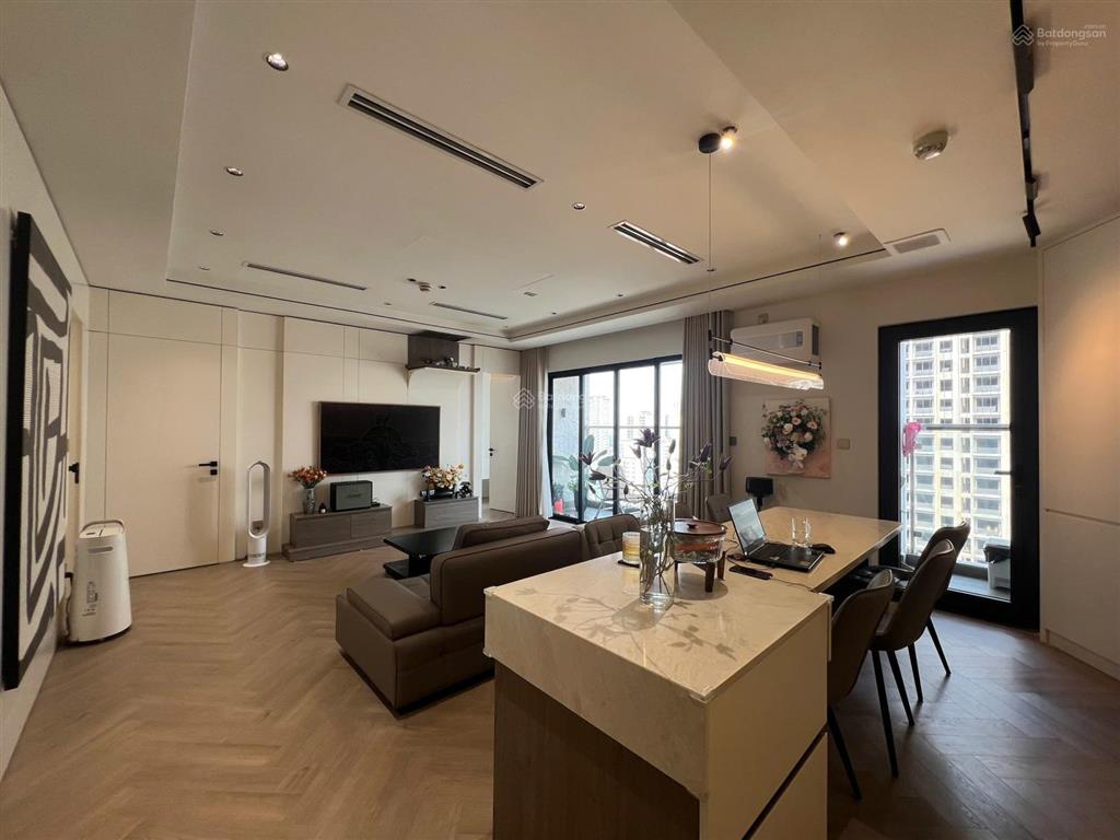Chính chủ bán ch eurowindow 27 trần duy hưng 122m2 3pn full đồ luxury, bc đông nam, sẵn sổ đỏ